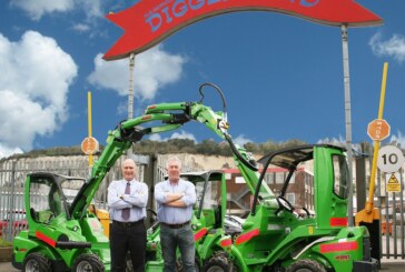 20 Avant Compact Loaders Make Their Way to Diggerland!