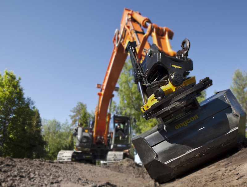 Engcon’s Quick Hitch Sets New Safety Standards