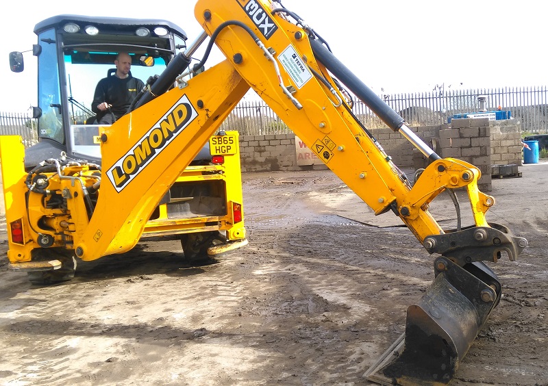 Lomond Plant Hire Gets Hitched to Hill Engineering