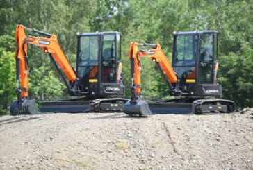 UK premieres for Doosan planned for Plantworx 2019