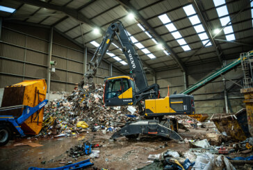 Volvo Material Handler boosts production at EMS Waste Services