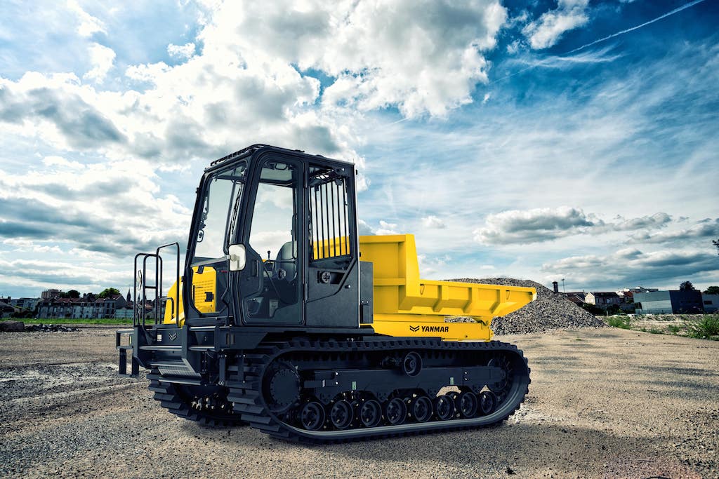 O’Malley Plant Hire Ltd takes delivery of UK’s first Yanmar C50R-5A