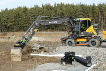 Steelwrist and Volvo CE launch SQ Auto Connect quick couplers on excavators