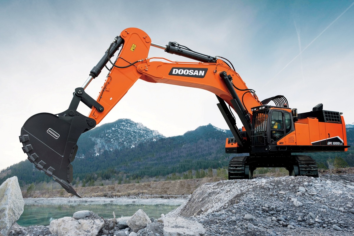 New Doosan Excavator in 100 t Class