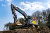 Collins Earthworks cuts emissions with UK’s first HVO Volvo EC300E Hybrid excavators