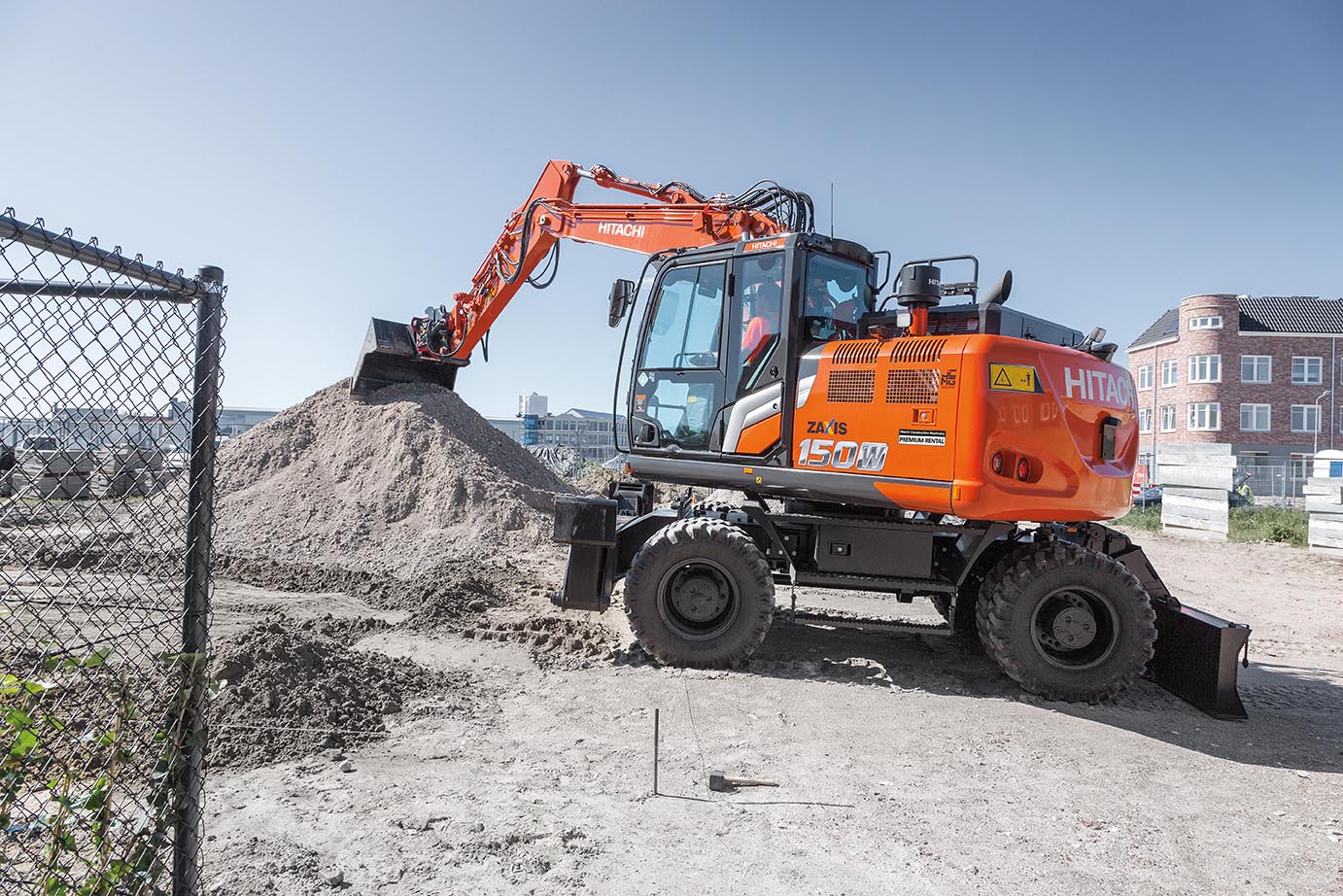 Hitachi presents versatile Zaxis-7 wheeled excavator at Bauma