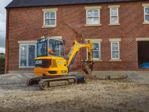 The 35Z-1 zero tailswing model from JCB stays within its footprint when slewing for safer working on compact sites.
