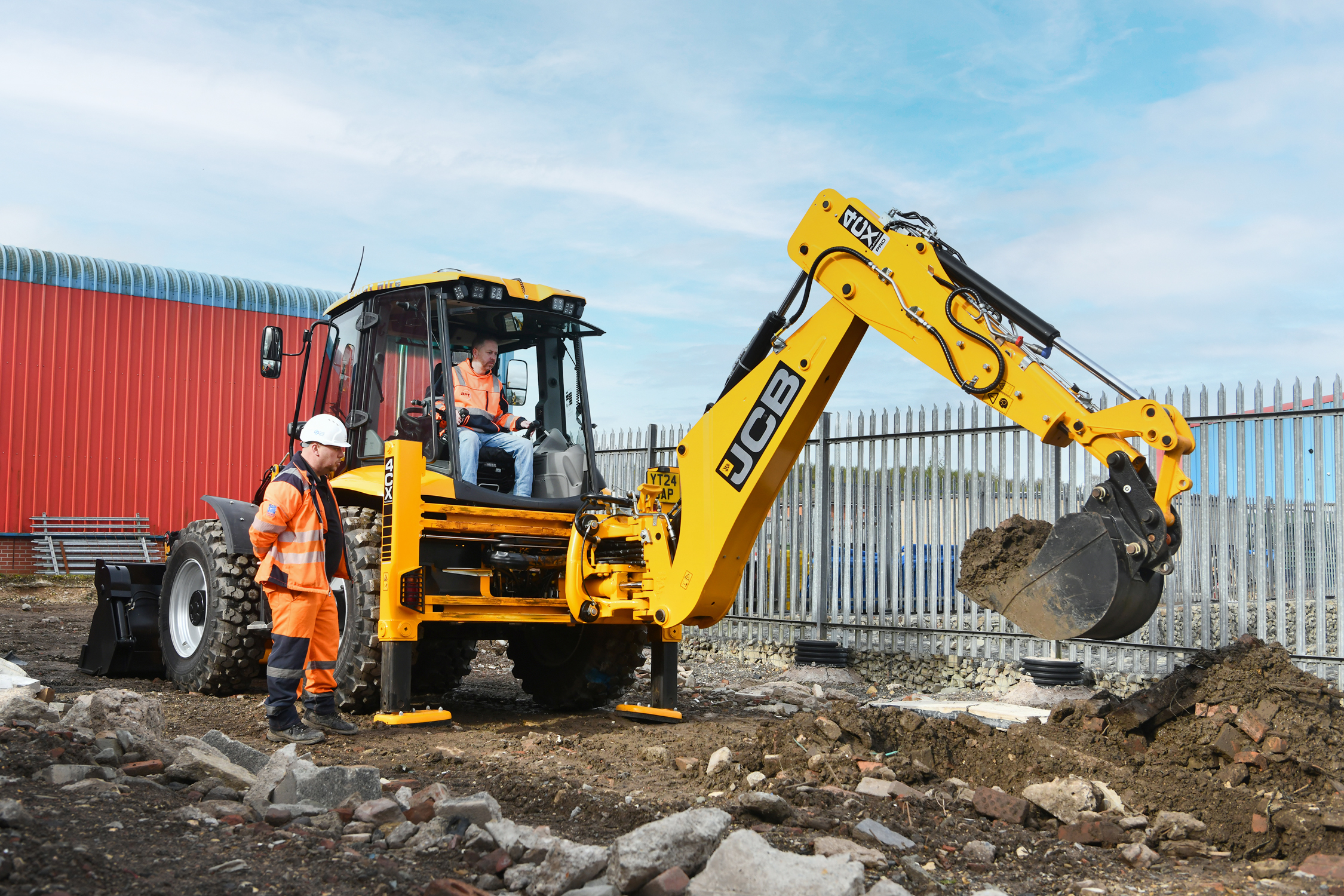 K-Plant Hire has taken delivery of JCB’s backhoe loader