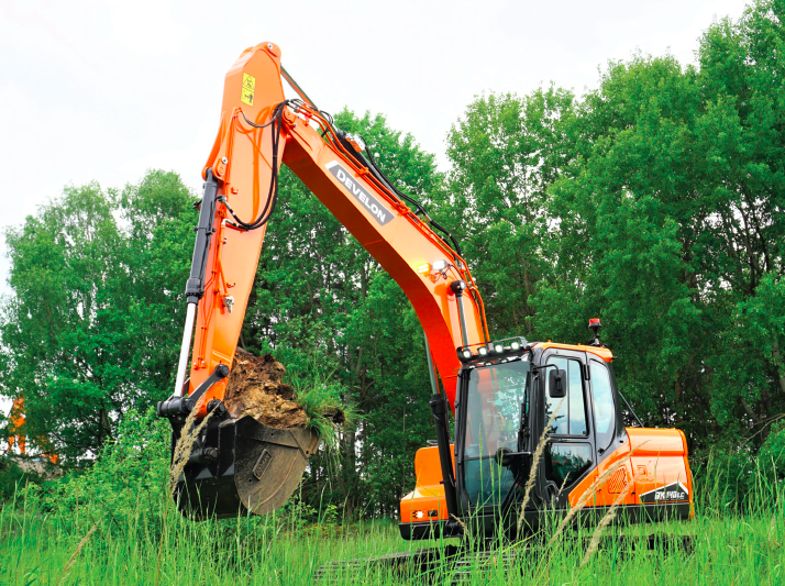 Develon’s new DX140LC-7K 14.6 tonne crawler excavator