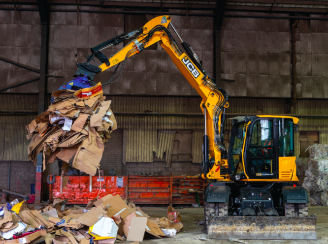 New JCB Hydradigs